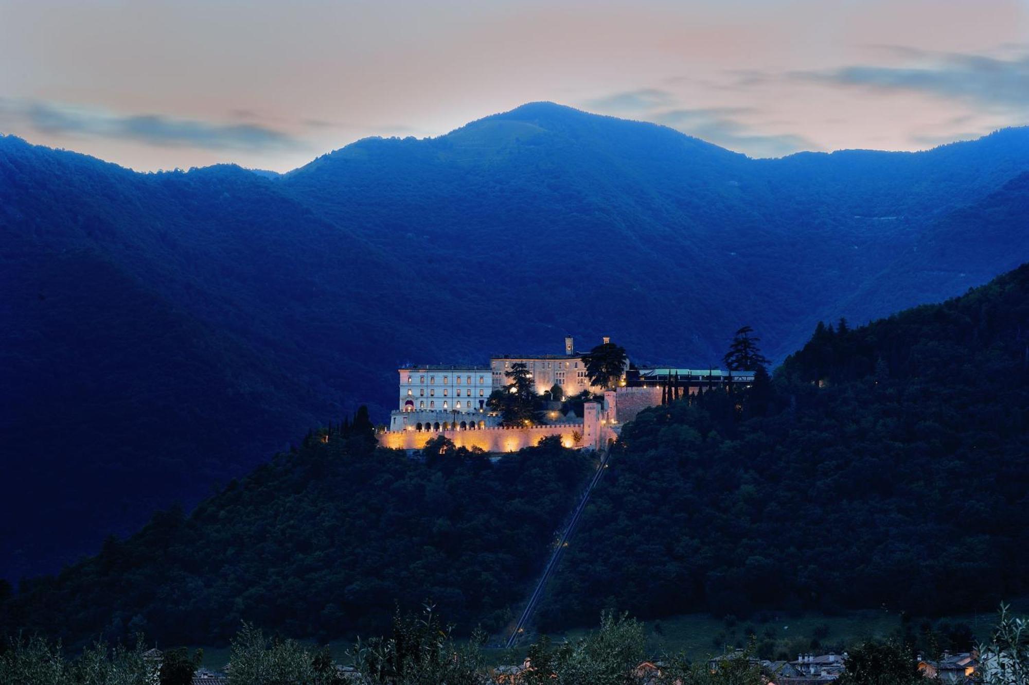 I Giardini Segreti Di Villa Marcello Marinelli Cison di Valmarino Extérieur photo